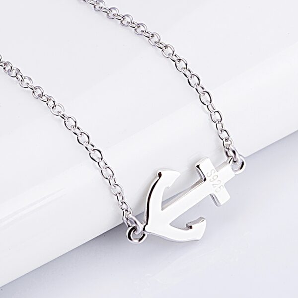 Stříbrný náramek kotvička