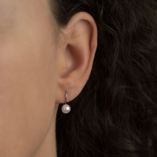 Dámské stříbrné klapkové náušnice s kulatou perlou Swarovski® 6mm