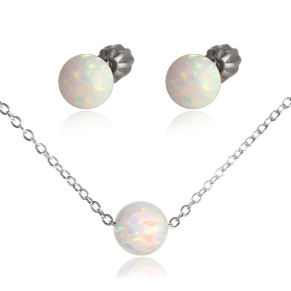 Stříbrná souprava s kuličkou z bílého opálu