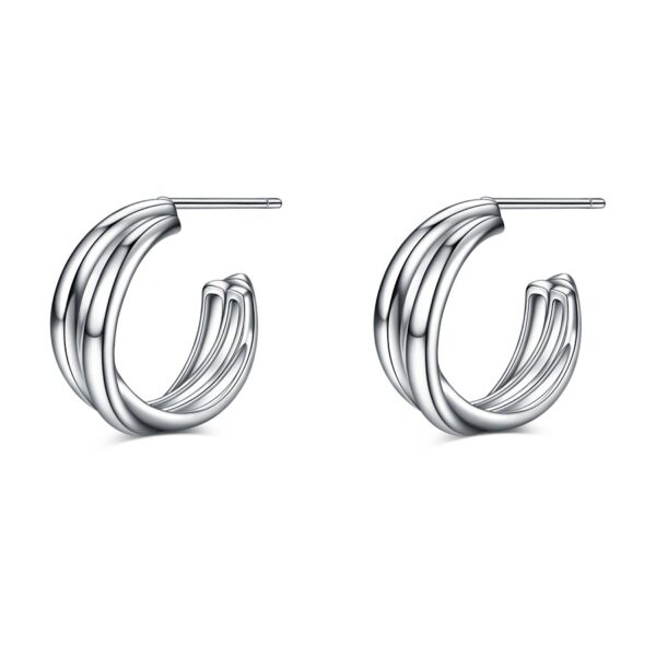 Stříbrné náušnice propletené