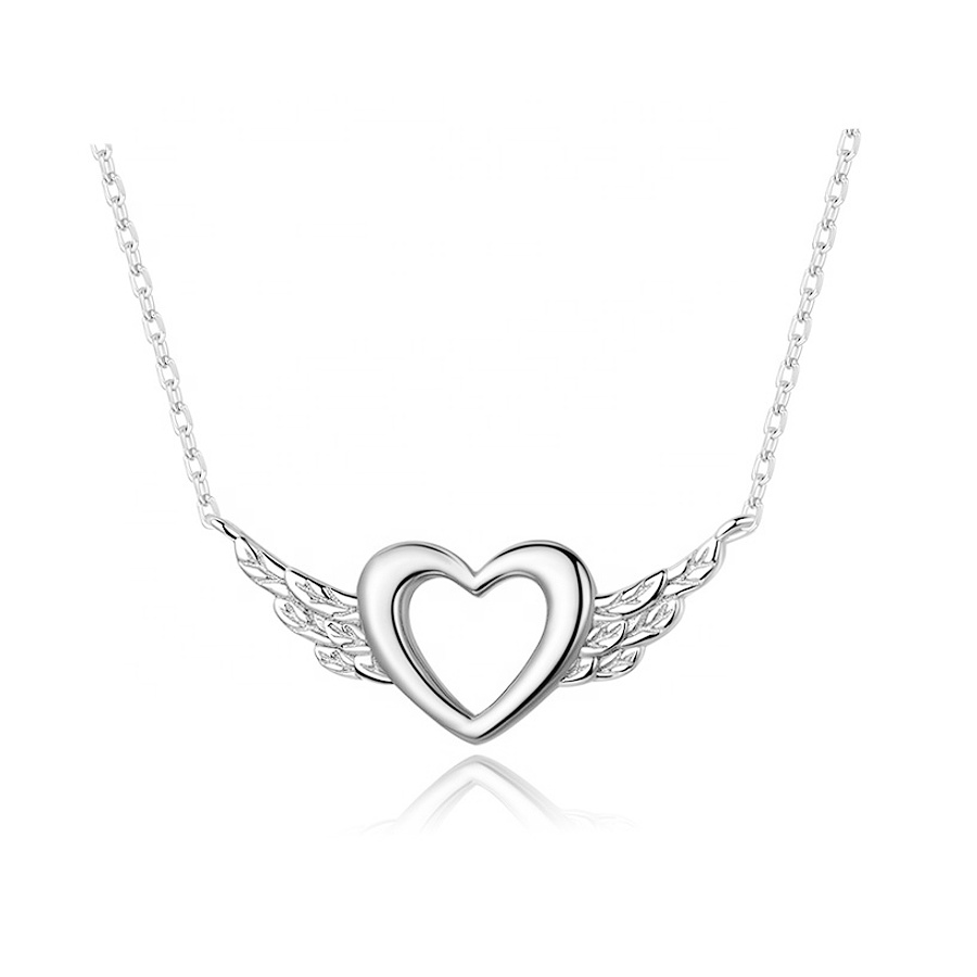 Stříbrný náhrdelník srdce s andělskými křídly