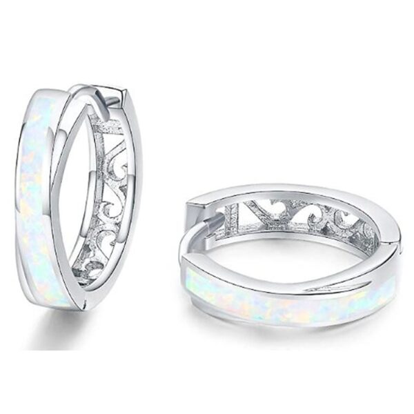 Stříbrné náušnice silnější kroužky s bílým opálem