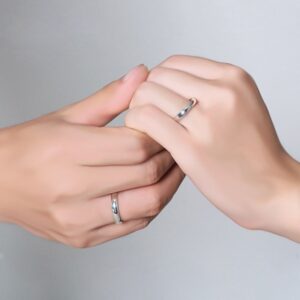 Hladký půlkulatý snubní prsten ze stříbra ryzosti 925/1000, šířka 5 mm