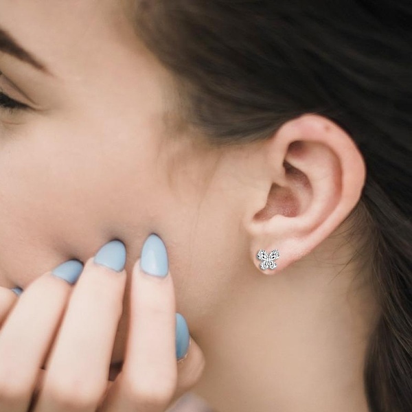 Dámské stříbrné náušnice motýlek se zirkony